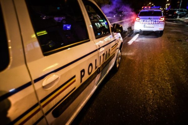 Un șofer beat s-a izbit de o altă mașină în timp ce era urmărit de polițiști