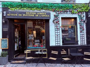 Pe urmele Fantomei de la Operă: o oprire la Chez Gaston Leroux, în Montmartre